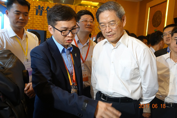 ���ҿ����{Փ���������ڣ������sֵ�õĺ��{���s��������