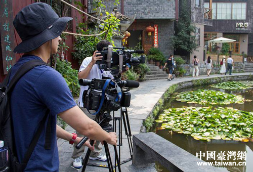 �ɰ�ý�w(li��n)�ϲ��L�F(tu��n)�������ݼ����н������L(f��ng)