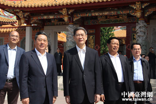 中央臺辦、國臺辦主任張志軍視察臺兒莊海峽兩岸交流基地 中央臺辦、國臺辦主任張志軍視察臺兒莊海峽兩岸交流基地