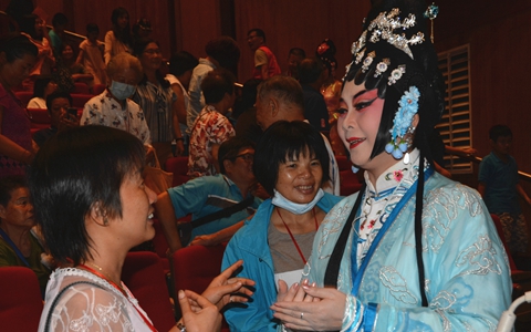 �ό���ˇ��Ժ�y������Ŀ�B��ĸ���״θ��_�ݳ��@���u