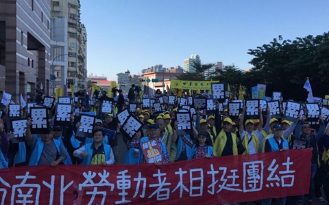 ���ڻ�������������