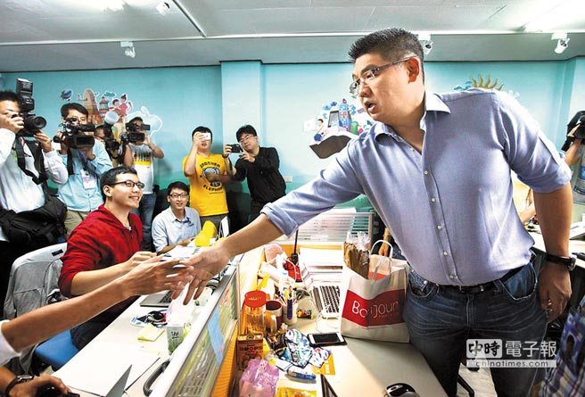 �����ܡ��B�����qՓ�����ƾ֡��D���B�����ڸ�(j��ng)�x���������ο�ڹ����ˆT���������x