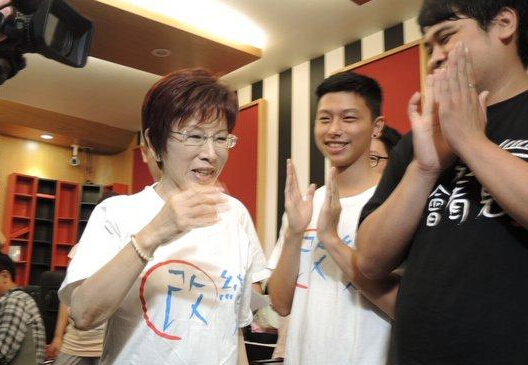 ��Ӣ���_ʼ�������x��������������������ꡣ(�W�j�D)