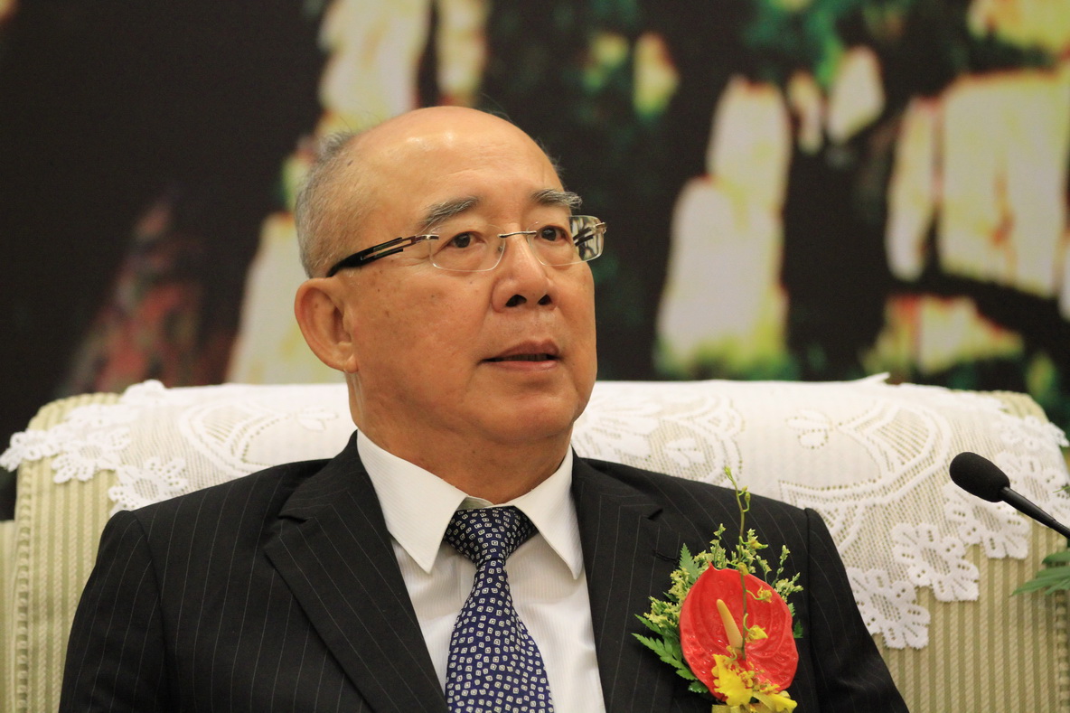 �ǲ��ۣ����Ը���ǿ����ɰ��ں�ƽ·���^�m�~�M