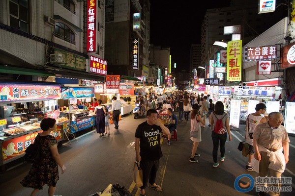 ʮһ���g����ο͸��_�˔��^ȥ���p8�f