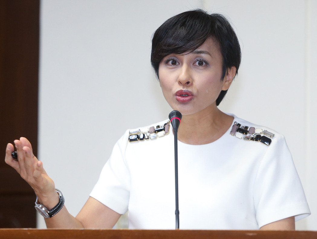 “番仔”?“綠委”張口罵人恐讓蔡英文道歉成空 “番仔”?“綠委”張口罵人恐讓蔡英文道歉成空