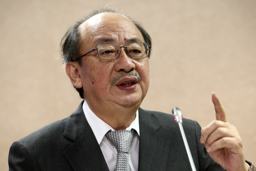 大綠撕小綠!柯建銘批“時代力量”反遭網友吐槽 大綠撕小綠!柯建銘批“時代力量”反遭網友吐槽