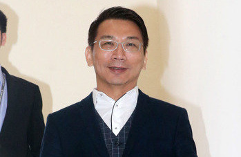 ���������M�h����ί�������r�����������I��