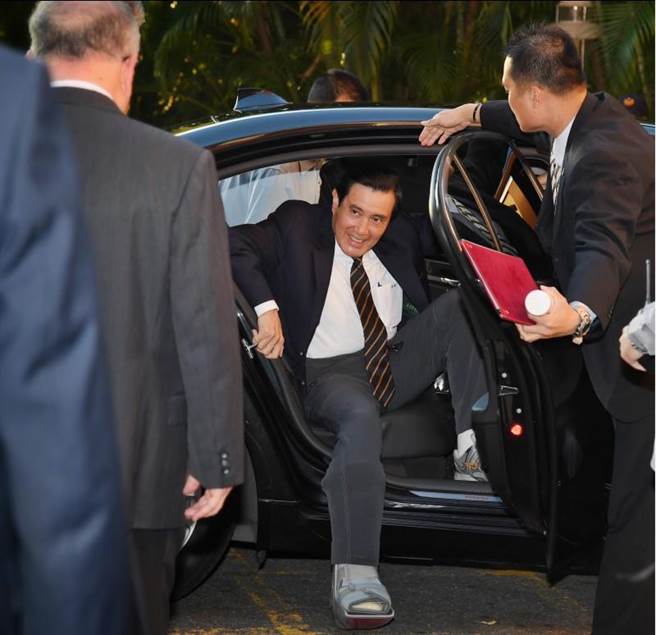 �RӢ����ȡ������|�� ���壺�Ҳ���ͬ�ԑ�