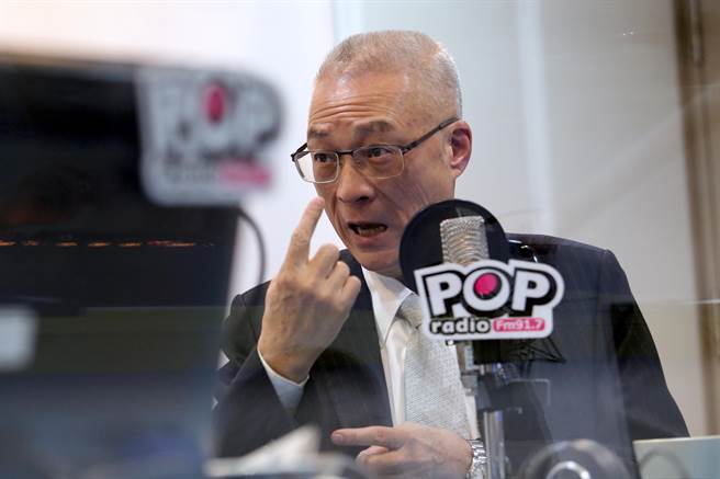 去年黨主席補(bǔ)選為何沒出馬? 吳敦義:補(bǔ)償“換柱” 去年黨主席補(bǔ)選為何沒出馬? 吳敦義:補(bǔ)償“換柱”