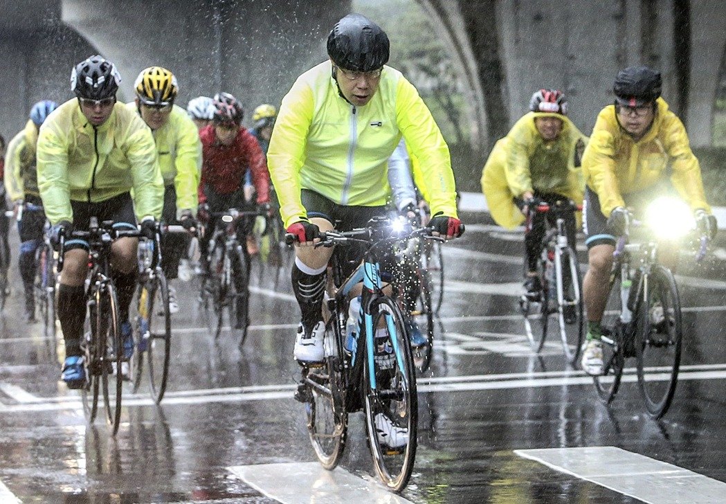 柯文哲改打傳統選戰 提前為臺北市長連任預熱 柯文哲改打傳統選戰 提前為臺北市長連任預熱