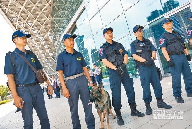 ��Ӣ��13�Յ��L���ہ������^(q��)���������ھ���ȼsǧ������