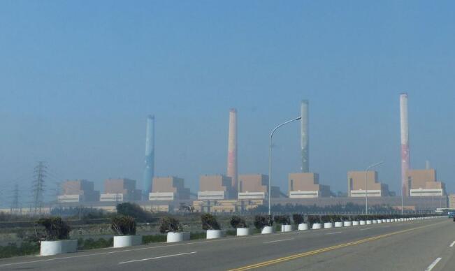 臺灣電廠又跳機 公務員嚇:該不會關空調4小時吧 臺灣電廠又跳機 公務員嚇:該不會關空調4小時吧