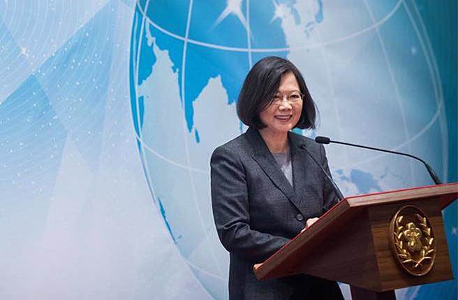 �H�Gý�w���{:��Ӣ�����ζȵ����µ� �̮��ֳ��F3��Ӎ