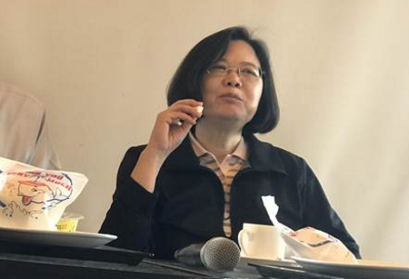 �ˮ�ⱬ�ϲ�Ӣ���ѺͿ�����Մ�ú��� �̻ؑ�