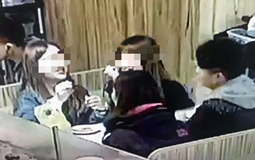 �²۴���������cٝ�ع�Ů��˽���� ��W(xu��)�������r80�f.jpg