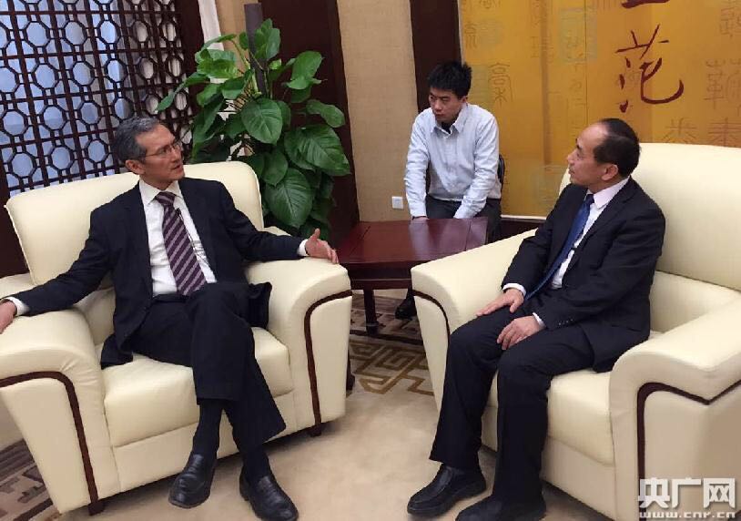 吉爾吉斯斯坦前總理奧托爾巴耶夫評習近平“一帶一路”倡議中國在第四次工業革命中扮演重要角色 吉爾吉斯斯坦前總理奧托爾巴耶夫評習近平“一帶一路”倡議中國在第四次工業革命中扮演重要角色