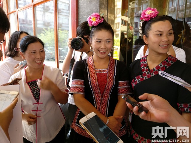 ���W�jý�w���D�ġ���������Ҋ�C����С��֮·