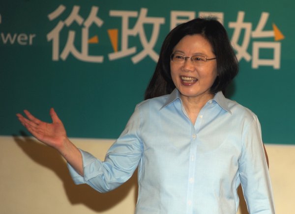 ���M�h��ϯ��Ӣ�ġ����_ý�D��