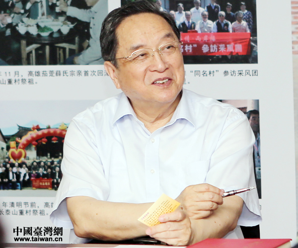 �����ڏB�T�к���^�ླྀ��Ժǰ���ϯ�ɰ���ͬ���塢���B�ġ��������