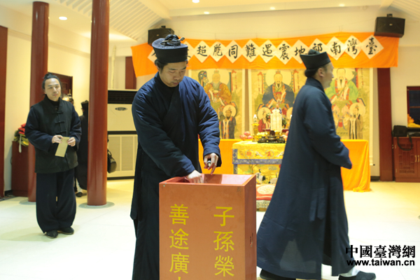 �Ї����̅f�����_���ϲ��������yͬ���e�г��ȷ���