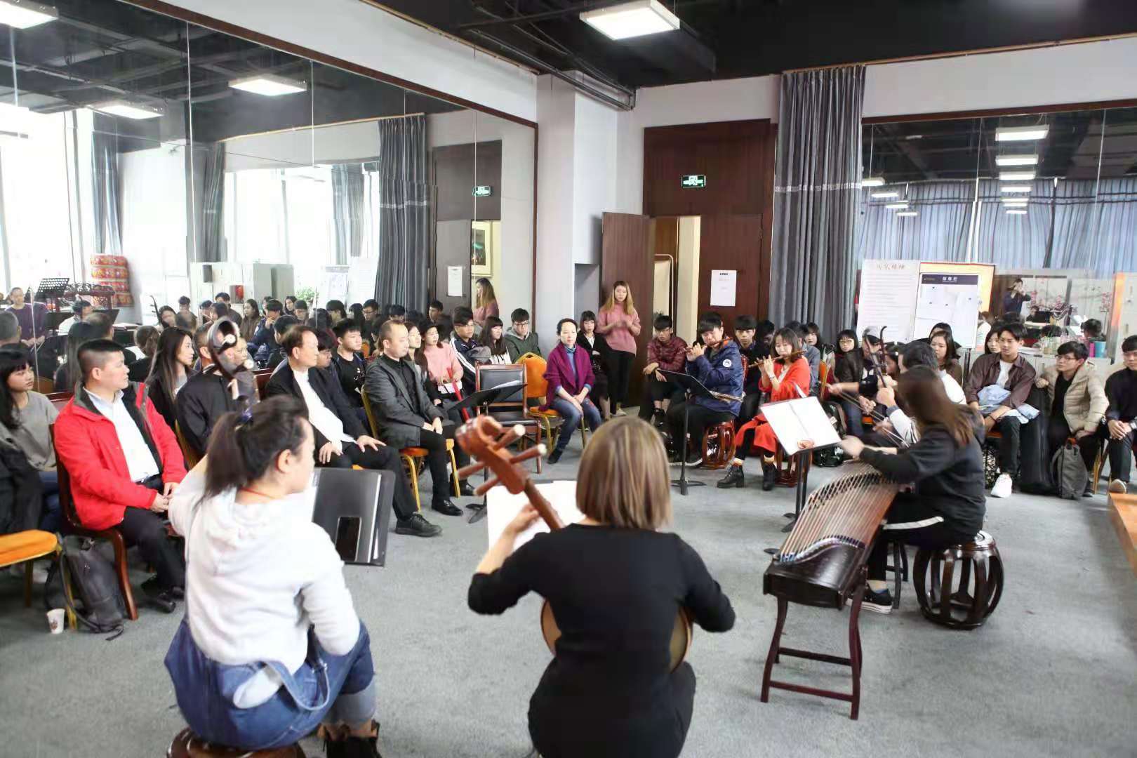 �ڶ��Ãɰ��Ļ�����ݼӢ����������س��������